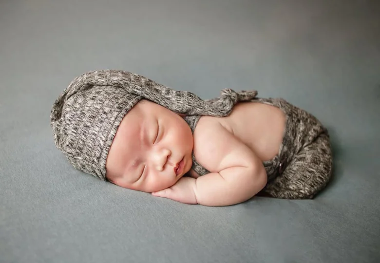 sleeping newborn baby photoshoot