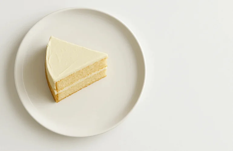 Simple food shot with one dessert and minimal props