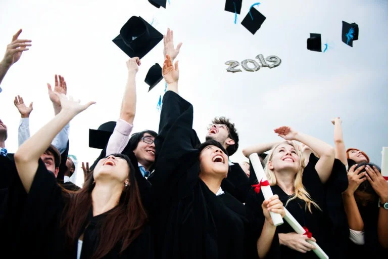 Year Balloons In Graduation Caps