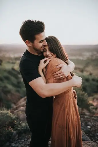 hugging pose, couple photography