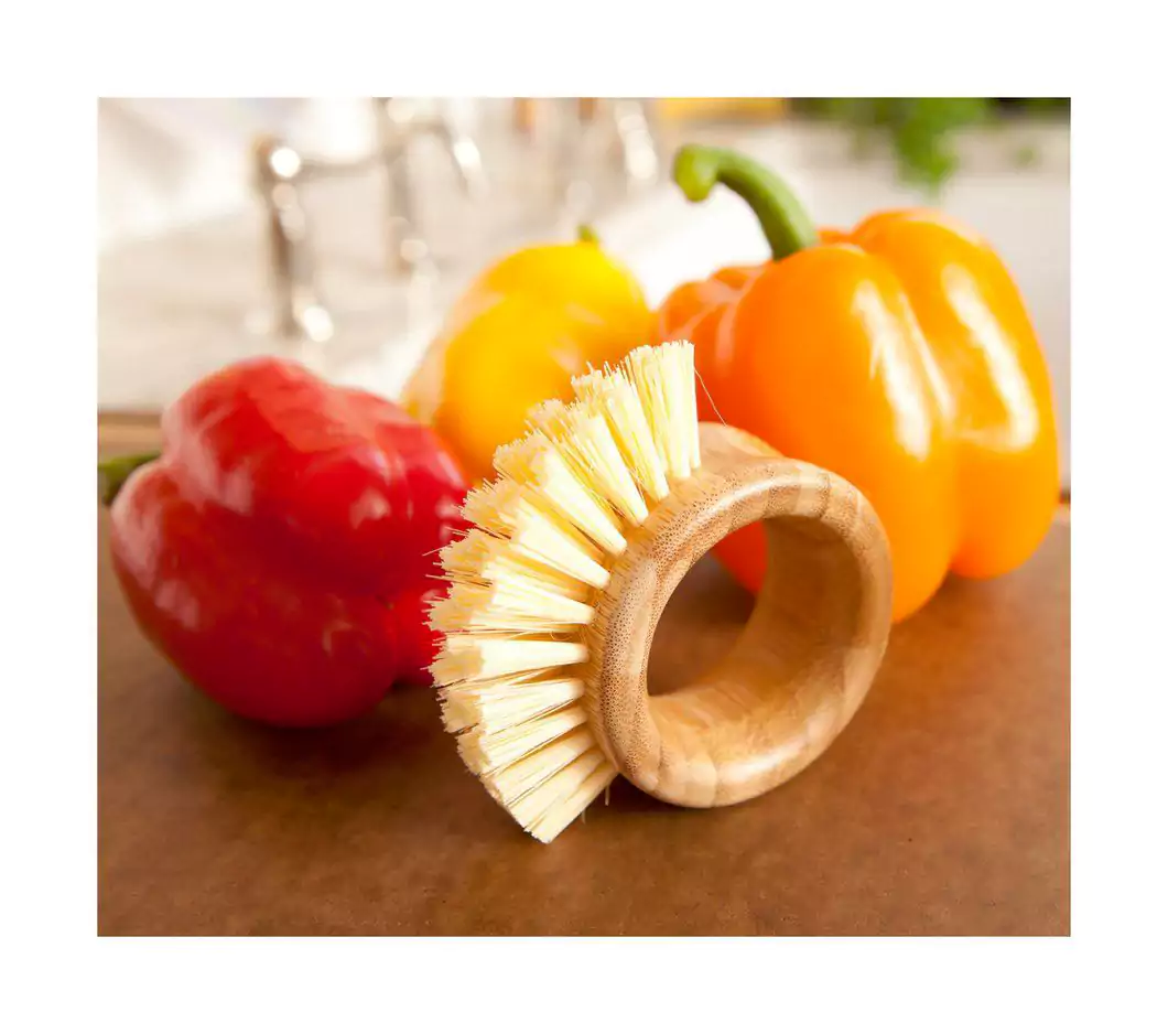 vegetable ring with brush