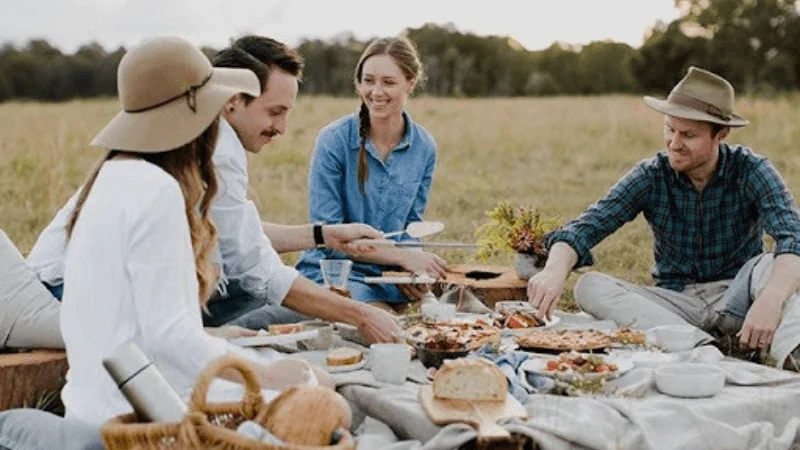 Arrange A Picnic