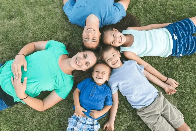 Family in a Circle, Fall Family Photoshoot